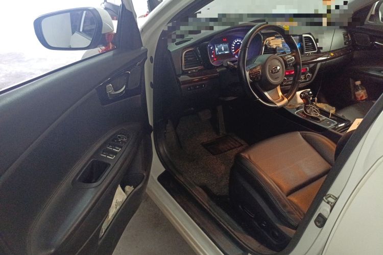 Used Kia K4 2014 1.8L Automatic DLX Driver Seat