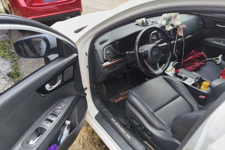 Used Kia K4 2014 1.8L Automatic DLX Driver Seat