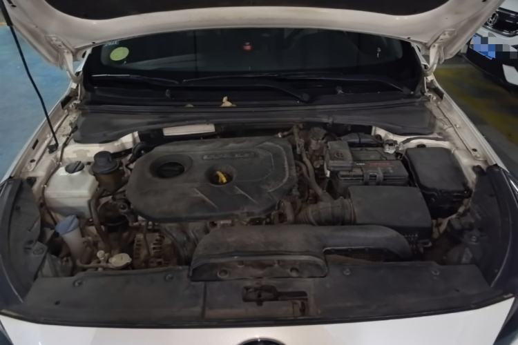 Used Kia K4 2014 1.8L Automatic DLX Engine Bay