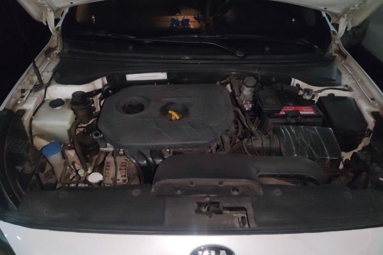Used Kia K4 2014 1.8L Automatic GLS Engine Bay