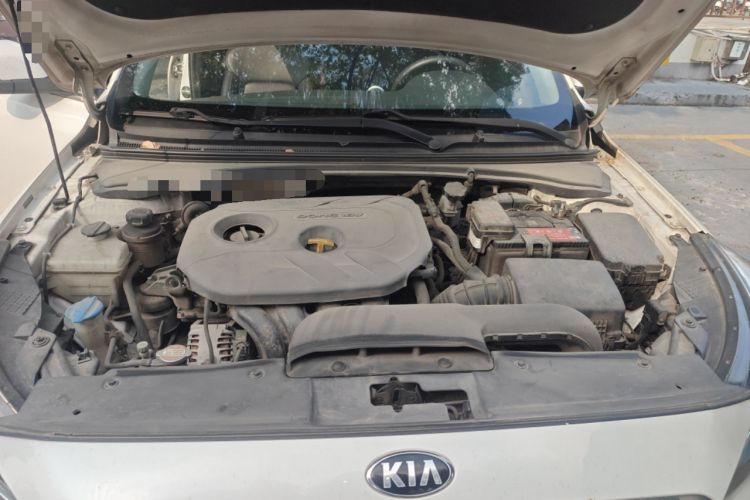 Used Kia K4 2014 1.8L Automatic GLS Engine Bay