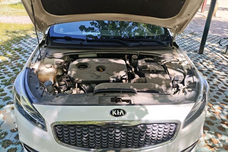 Used Kia K4 2014 1.8L Automatic GLS Engine Bay
