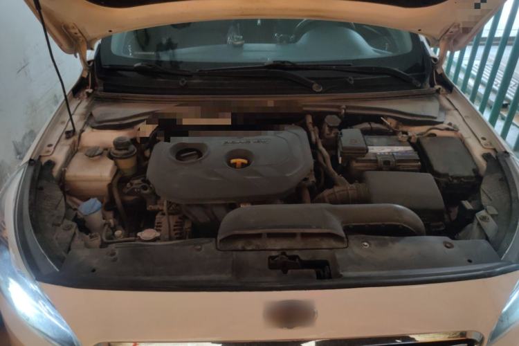 Used Kia K4 2014 1.8L Automatic DLX Engine Bay