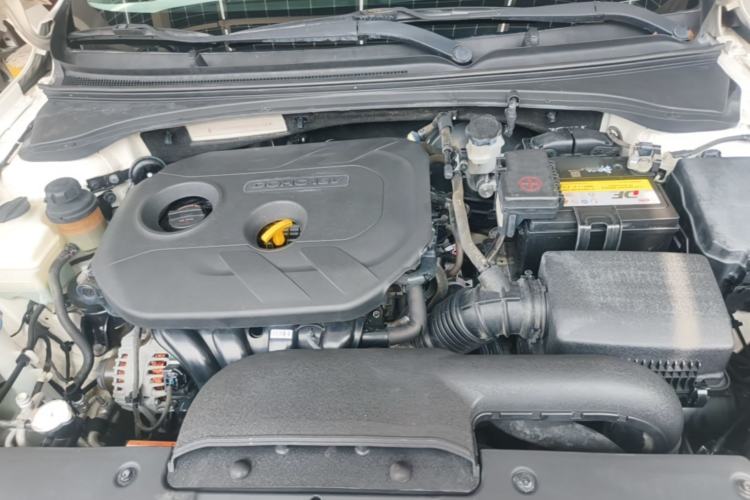 Used Kia K4 2014 1.8L Automatic GLS Engine Bay