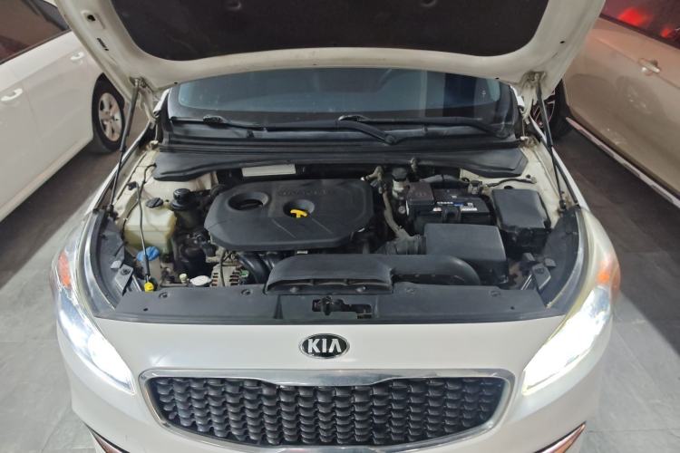 Used Kia K4 2014 1.8L Automatic GLS Engine Bay