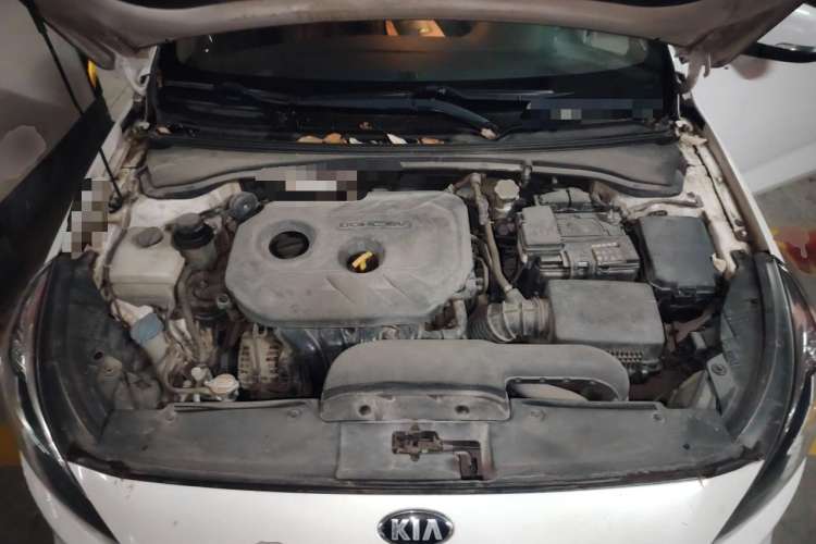 Used Kia K4 2014 1.8L Automatic GL Engine Bay
