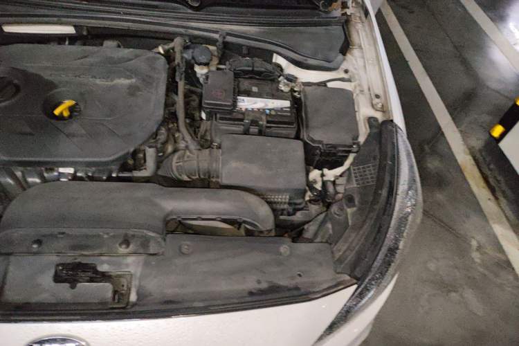 Used Kia K4 2014 1.8L Automatic GLS Engine Bay Left