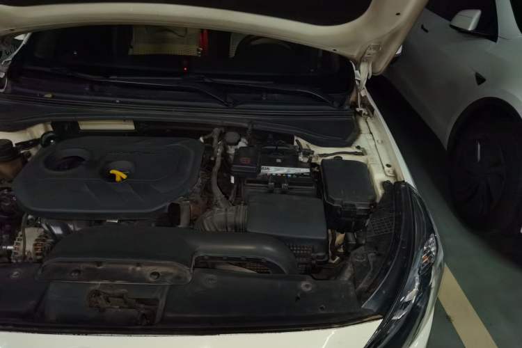 Used Kia K4 2014 1.8L Automatic DLX Engine Bay Left