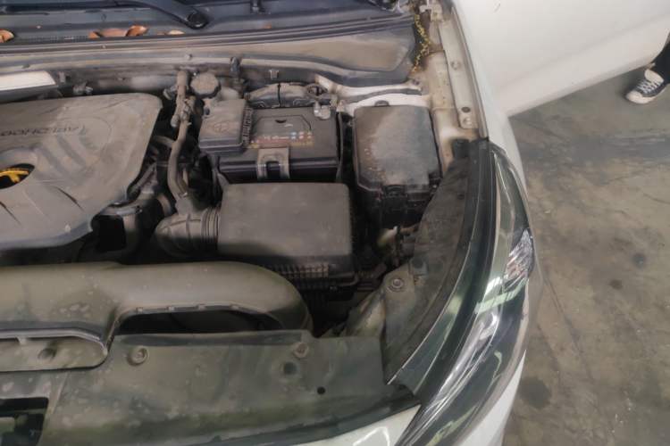 Used Kia K4 2014 1.8L Automatic GLS Engine Bay Left