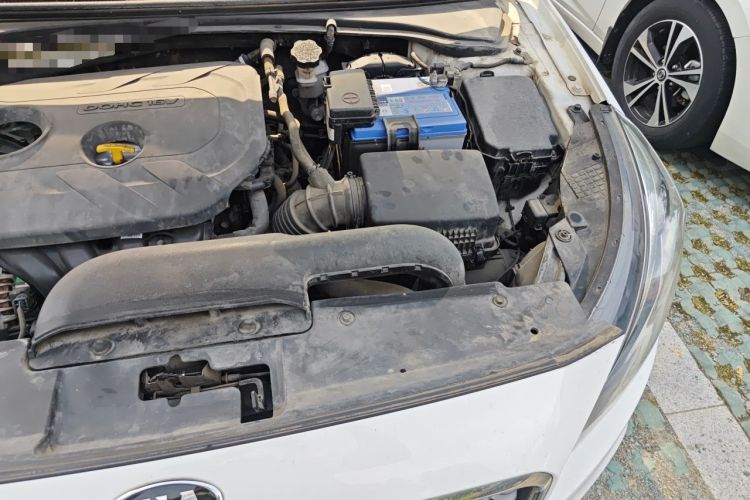 Used Kia K4 2014 1.8L Automatic GLS Engine Bay Left