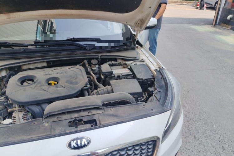 Used Kia K4 2014 1.8L Automatic GLS Engine Bay Left