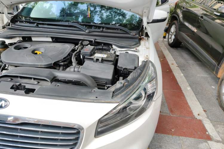 Used Kia K4 2014 1.8L Automatic GLS Engine Bay Left