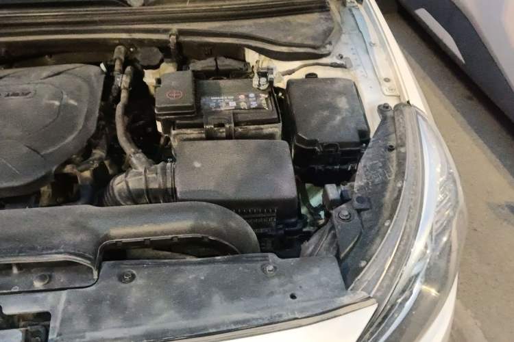 Used Kia K4 2014 1.8L Automatic LUX Engine Bay Left