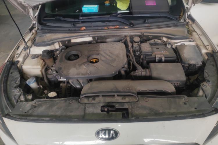 Used Kia K4 2014 1.8L Automatic GLS Engine Bay