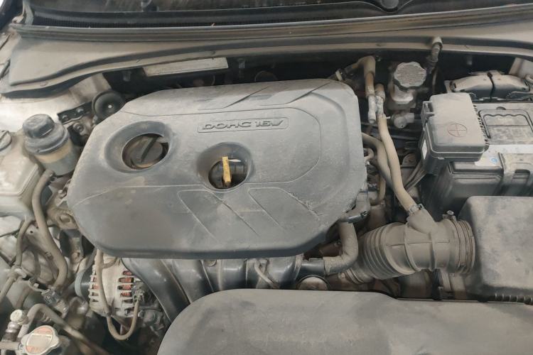 Used Kia K4 2014 1.8L Automatic GLS Engine Bay
