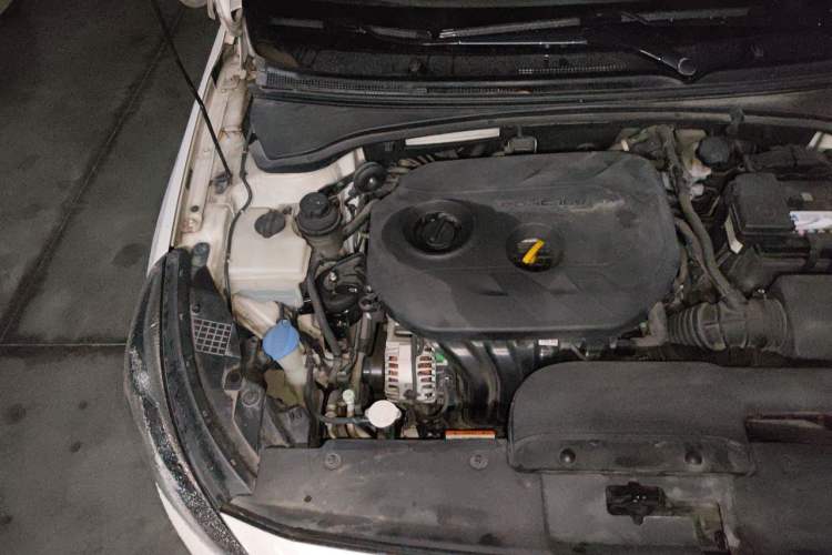 Used Kia K4 2014 1.8L Automatic GLS Engine Bay Right