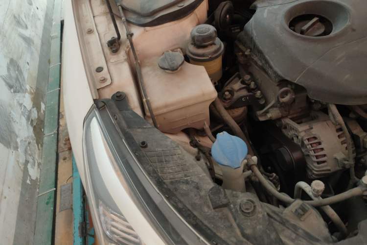 Used Kia K4 2014 1.8L Automatic DLX Engine Bay Right