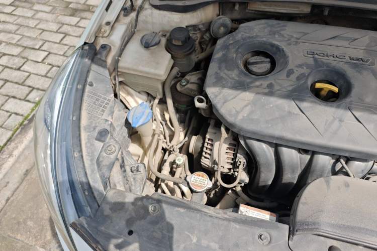 Used Kia K4 2014 1.8L Automatic GLS Engine Bay Right