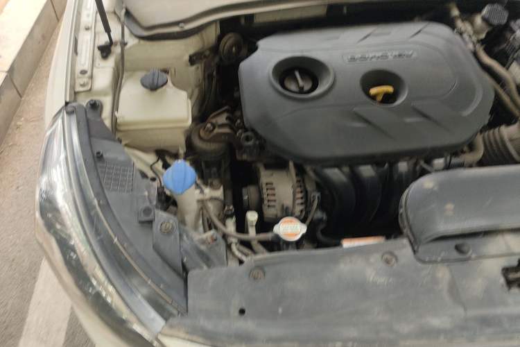 Used Kia K4 2014 1.8L Automatic LUX Engine Bay Right