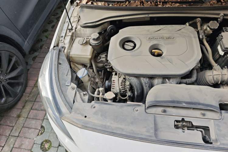 Used Kia K4 2014 1.8L Automatic GLS Engine Bay Right