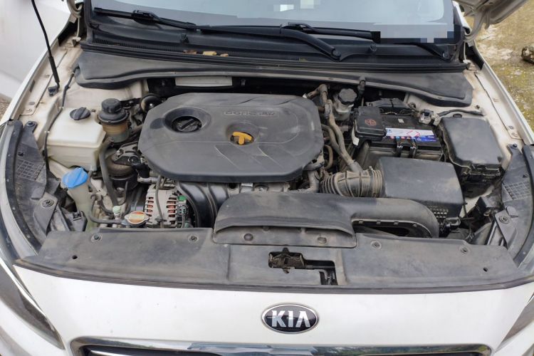 Used Kia K4 2014 1.8L Automatic DLX Engine Bay