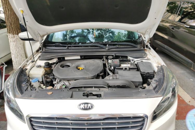 Used Kia K4 2014 1.8L Automatic GLS Engine Bay