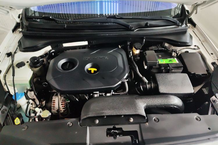 Used Kia K4 2014 1.8L Automatic GLS Engine Bay