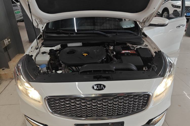 Used Kia K4 2014 1.8L Automatic GLS Engine Bay