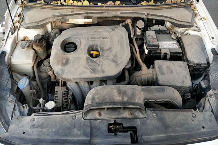 Used Kia K4 2014 1.8L Automatic GLS Engine Bay