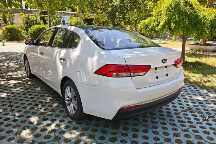 Used Kia K4 2014 1.8L Automatic GLS Exterior 2