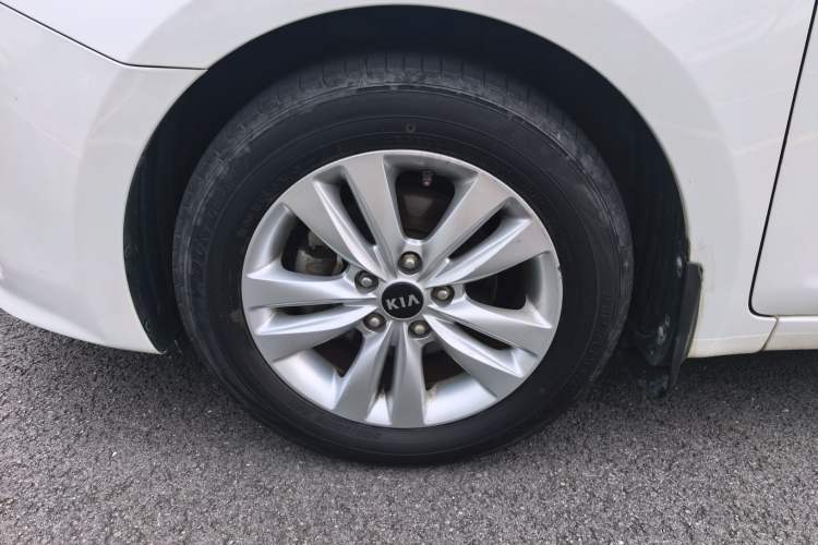Used Kia K4 2014 1.8L Automatic GLS Exterior 3