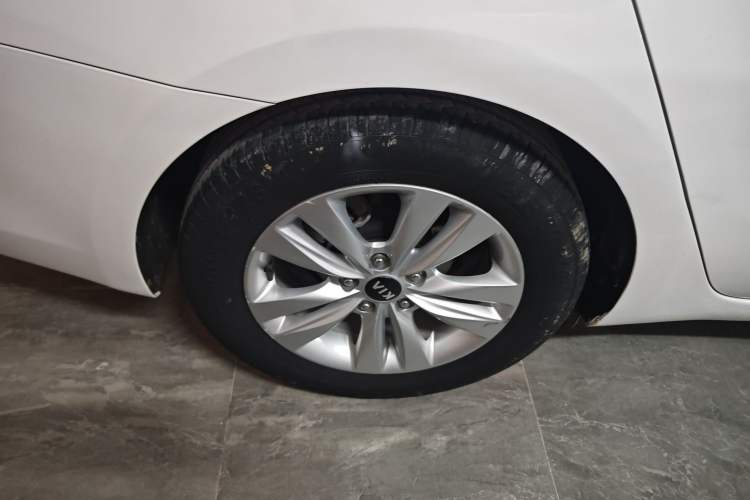 Used Kia K4 2014 1.8L Automatic GLS Exterior 5