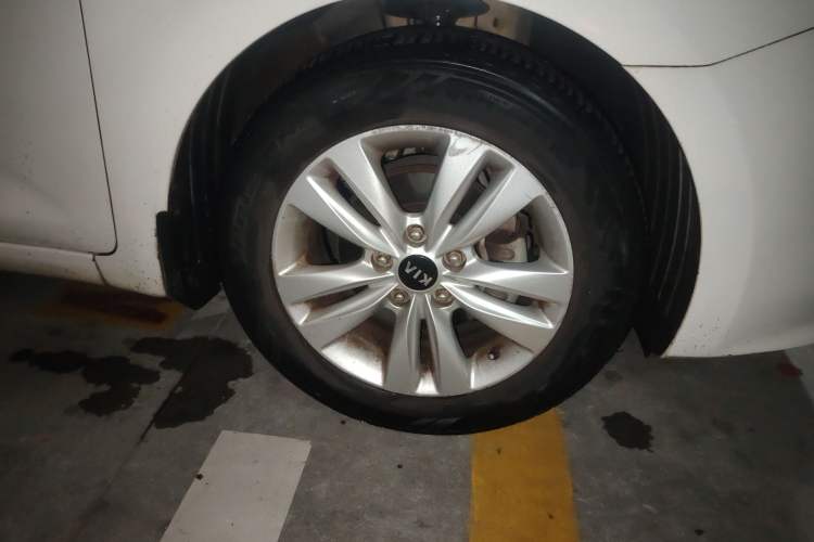 Used Kia K4 2014 1.8L Automatic GL Exterior 7