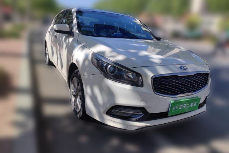 Used Kia K4 2014 1.8L Automatic GLS Front Right 45 Deg