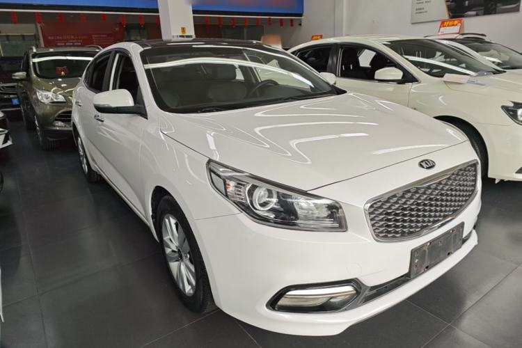 Used Kia K4 2014 1.8L Automatic GLS Front Right 45 Deg