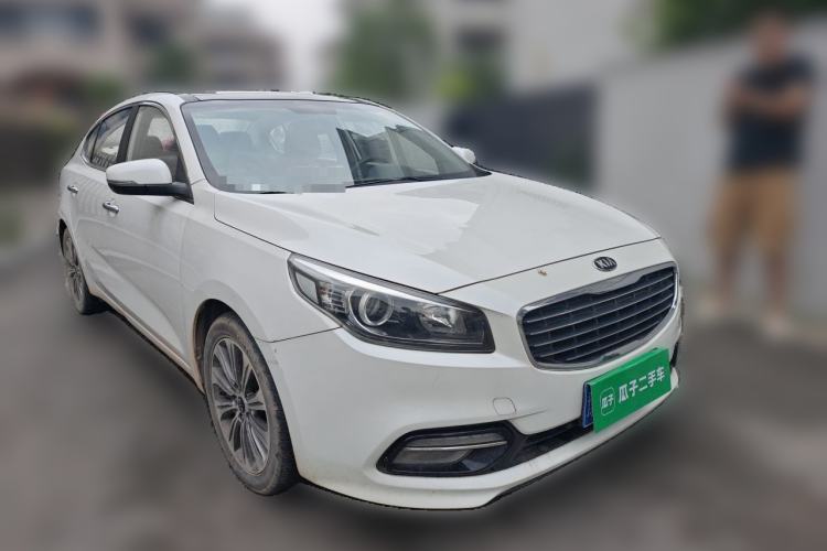 Used Kia K4 2014 1.8L Automatic GLS Front Right 45 Deg
