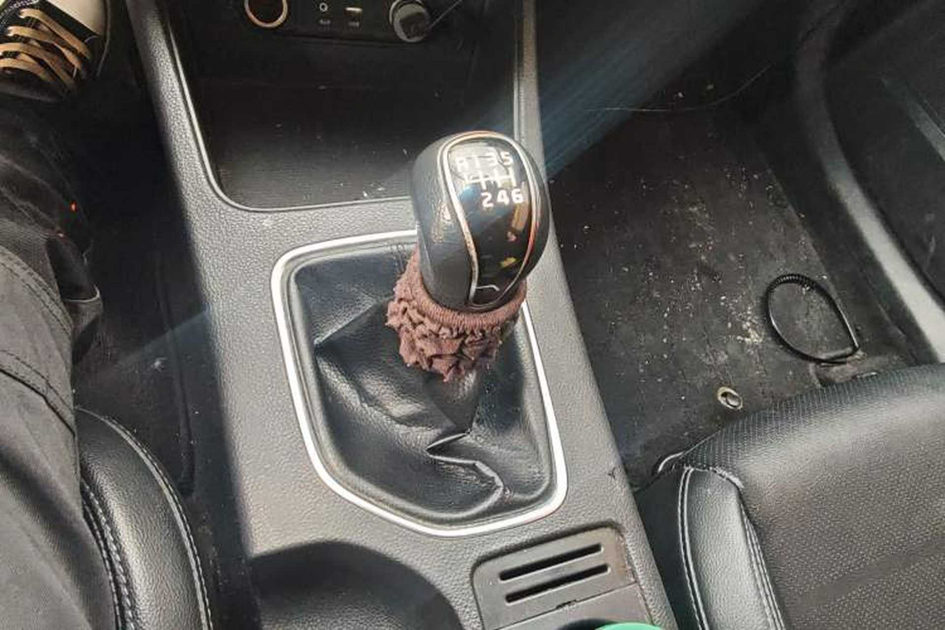 Used Kia K4 2014 1.8L Manual GL Gear Lever