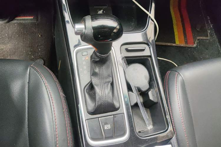 Used Kia K4 2014 1.8L Automatic GL Gear Lever