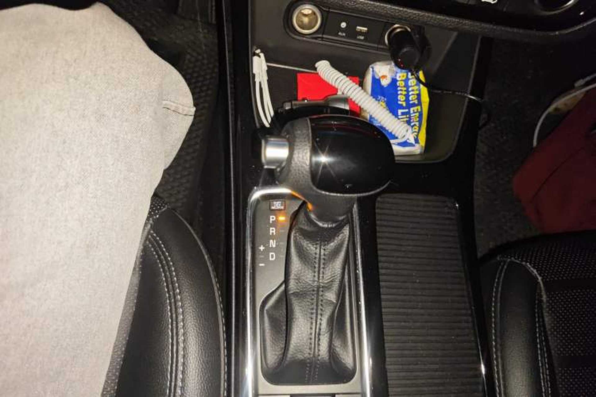 Used Kia K4 2014 1.8L Automatic GLS Gear Lever