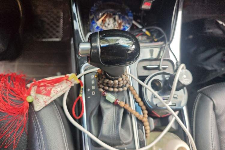 Used Kia K4 2014 1.8L Automatic GLS Gear Lever