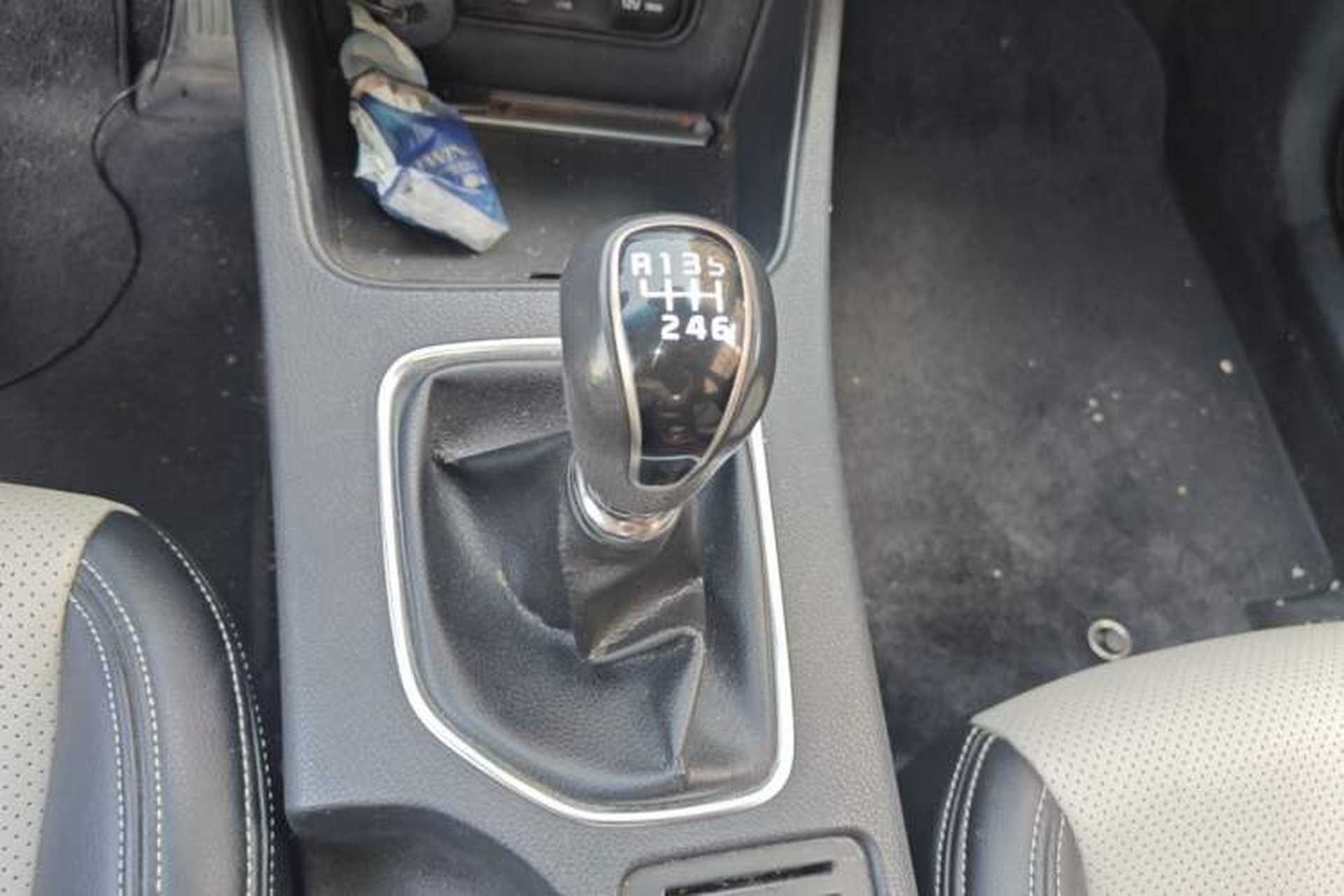 Used Kia K4 2014 1.8L Manual GL Gear Lever