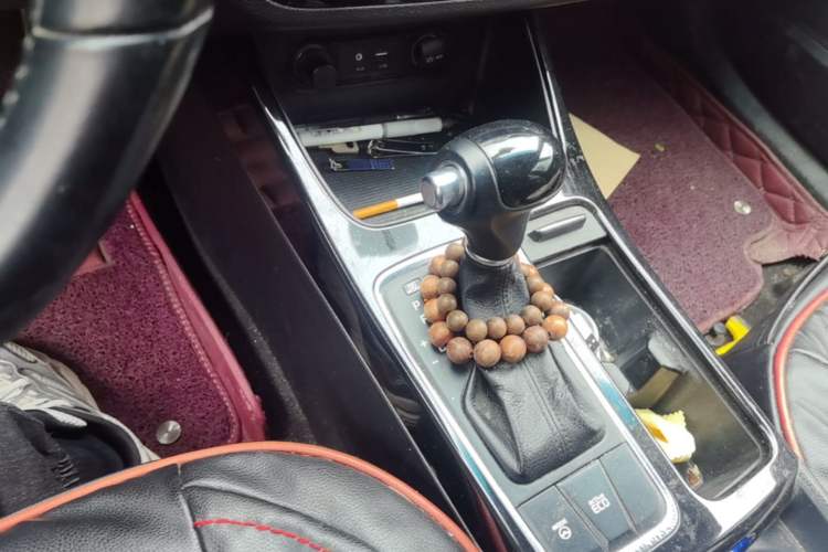 Used Kia K4 2014 1.6T Automatic Turbo Gear Lever
