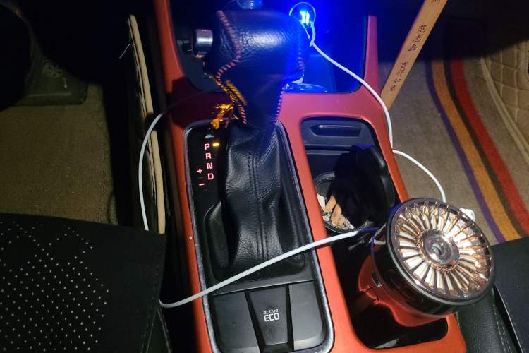 Used Kia K4 2014 1.8L Automatic GLS Gear Lever