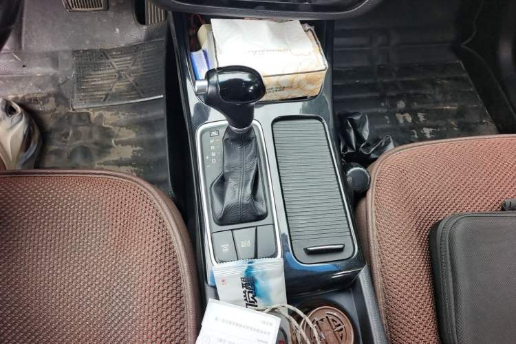 Used Kia K4 2014 1.6T Automatic Turbo Gear Lever