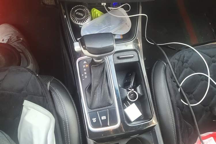 Used Kia K4 2014 1.6T Automatic Turbo Gear Lever