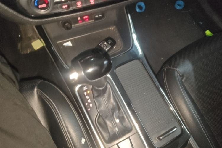 Used Kia K4 2014 1.6T Automatic Turbo Gear Lever