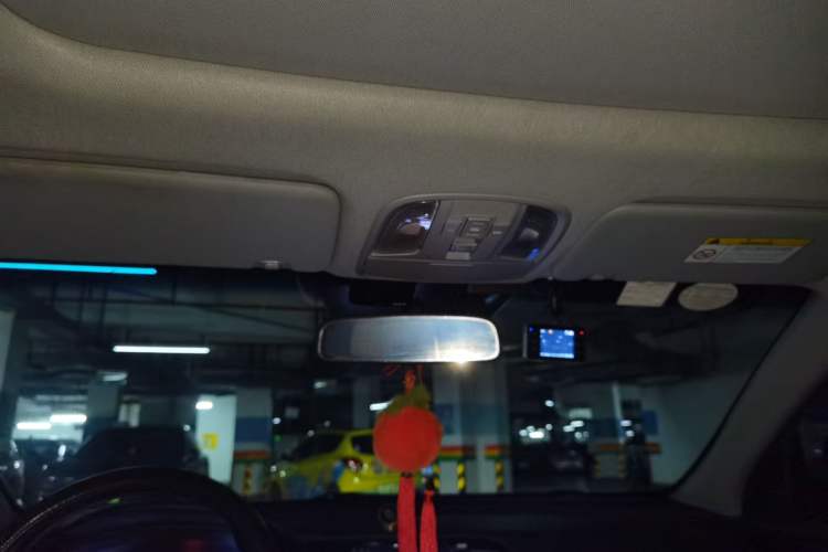 Used Kia K4 2014 1.8L Automatic DLX Headliner