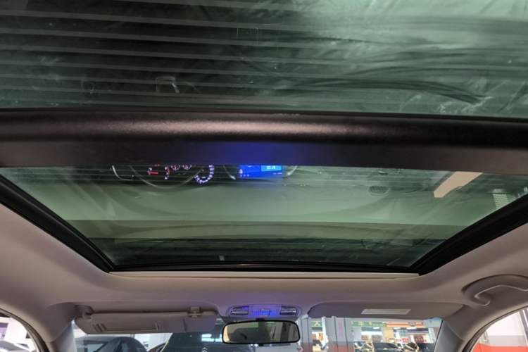 Used Kia K4 2014 1.8L Automatic GLS Headliner