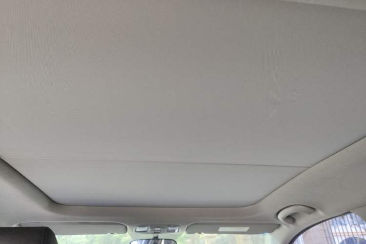 Used Kia K4 2014 1.8L Automatic DLX Headliner