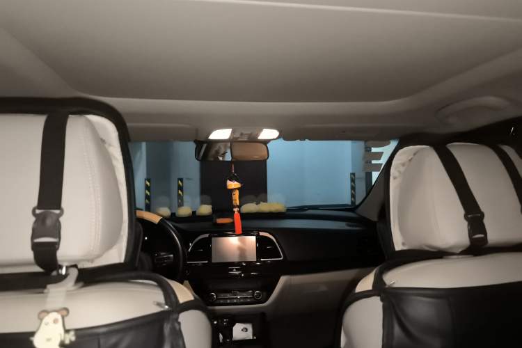 Used Kia K4 2014 1.8L Automatic GLS Headliner